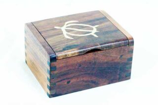 Koa pin hinge box w/honu
